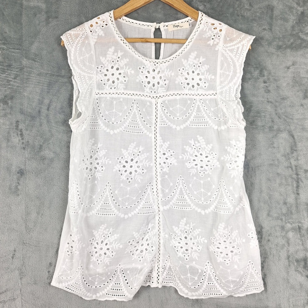 Womens Top XL White Eyelet Boho Cottagecore Embroidered Floral Feminine Festival